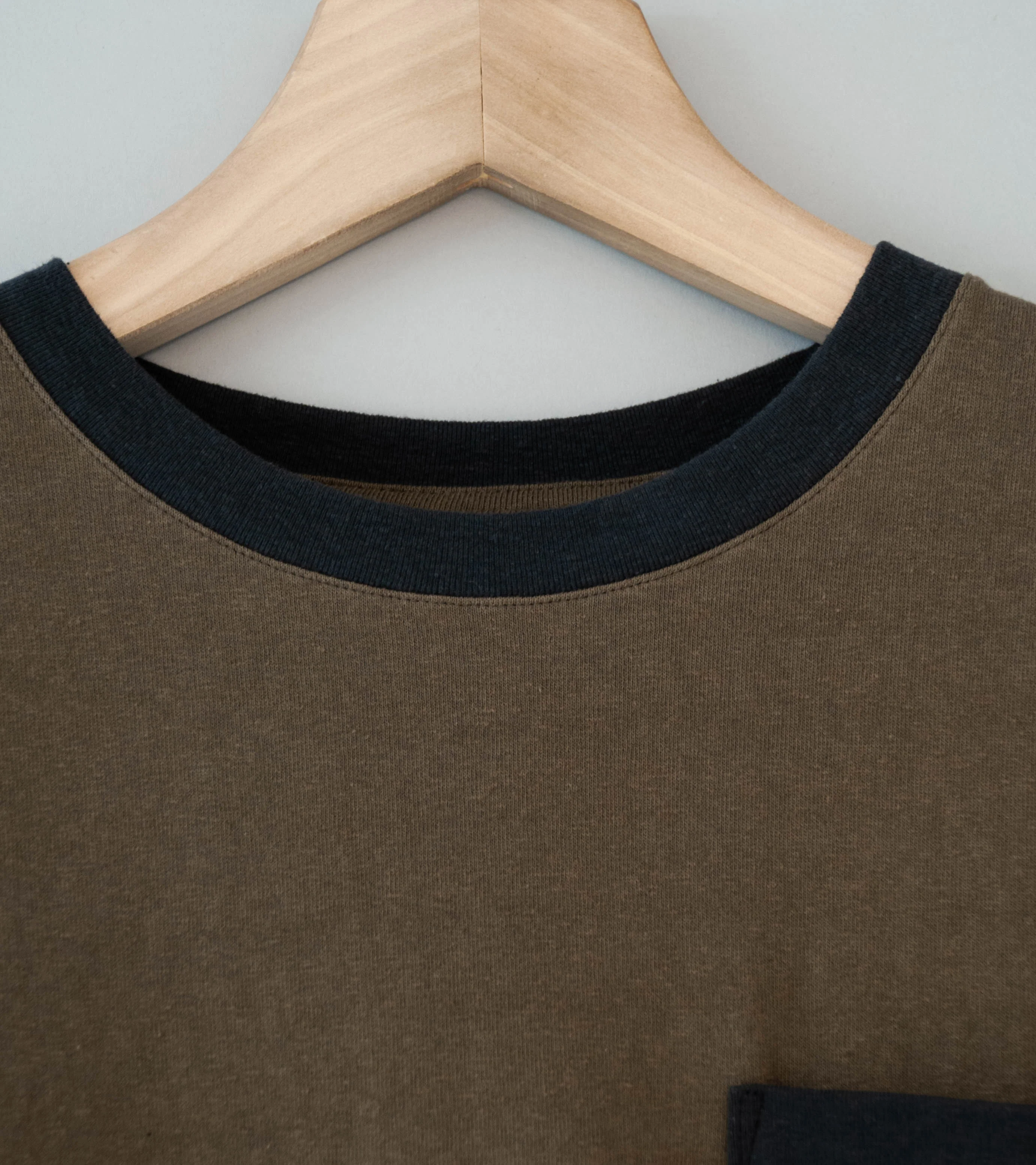 Buckets New York 'Block Pocket Tee' (Green Charcoal) - Image 4
